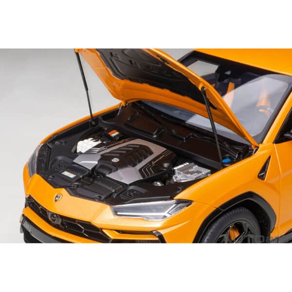 autoart - 1:18 lamborghini urus (arancio borealis)