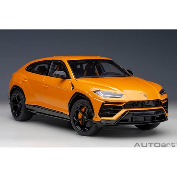 autoart - 1:18 lamborghini urus (arancio borealis)