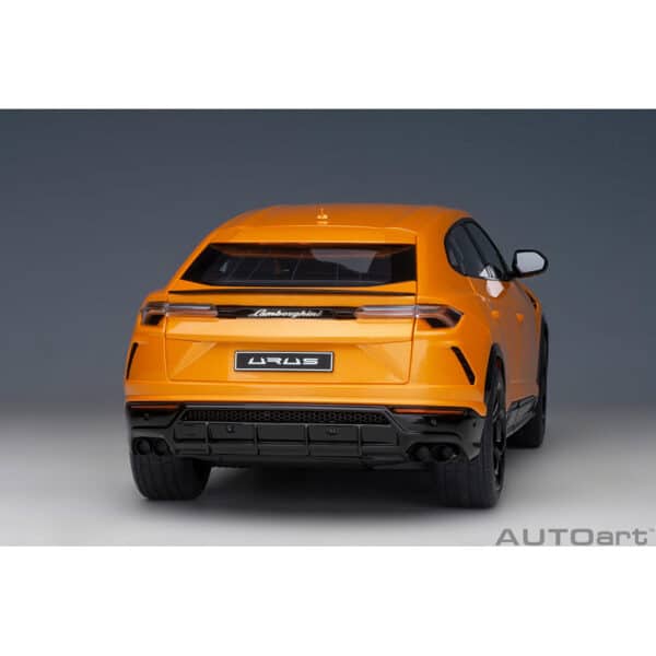 autoart - 1:18 lamborghini urus (arancio borealis)