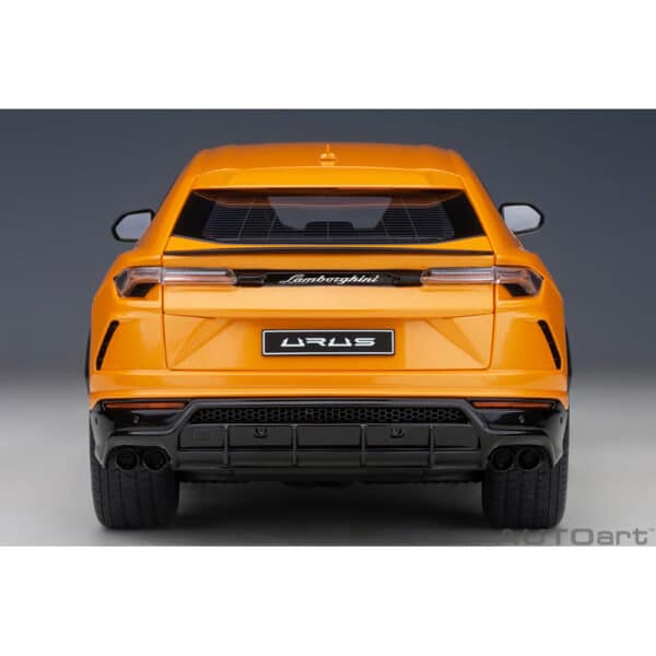 autoart - 1:18 lamborghini urus (arancio borealis)