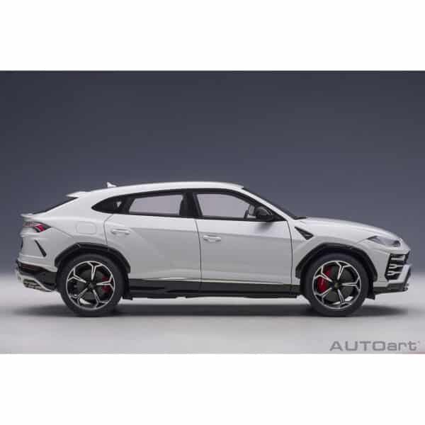 autoart - 1:18 lamborghini urus (bianco icaris)