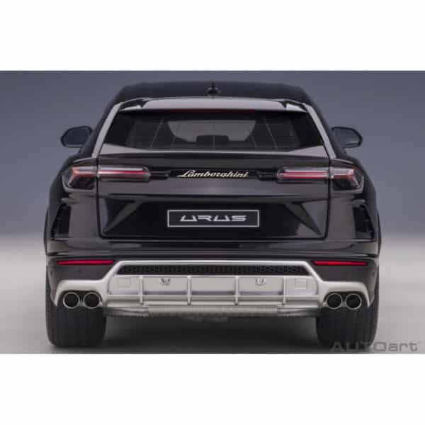 autoart - 1:18 lamborghini urus (nero noctis)