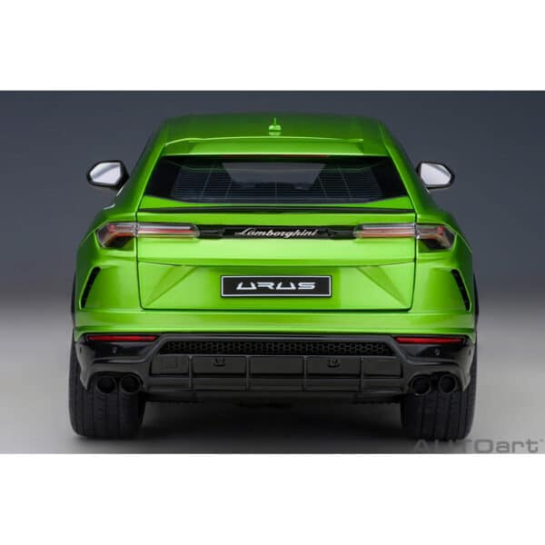 autoart - 1:18 lamborghini urus (verde selvans)