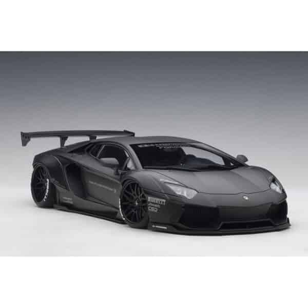 autoart - 1:18 liberty walk lb-works lamborghini aventador (matt black)