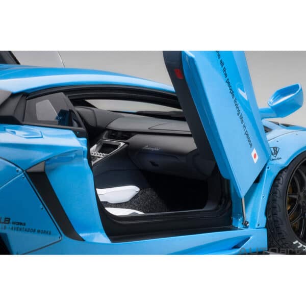autoart - 1:18 liberty walk lb-works lamborghini aventador (sky blue metallic)