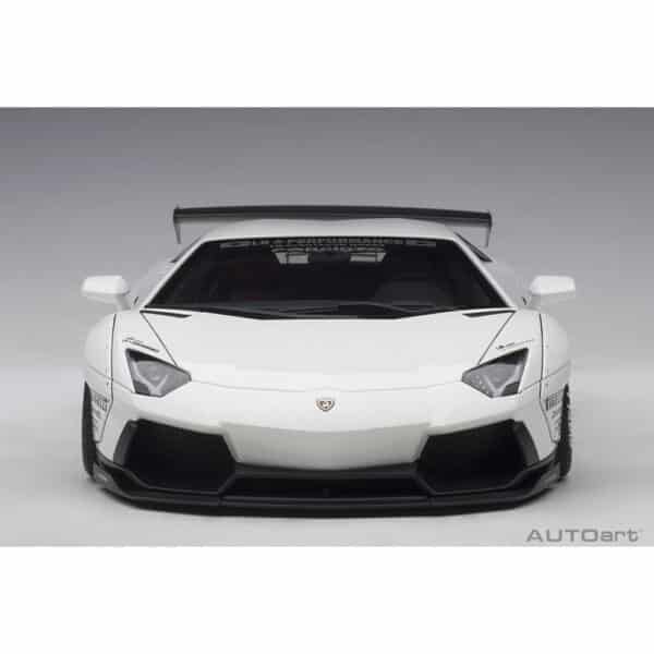 autoart - 1:18 liberty walk lb-works lamborghini aventador (white)