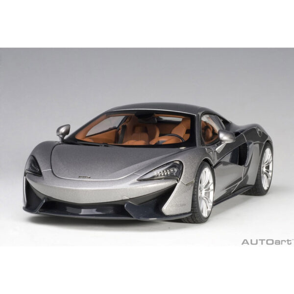 autoart - 1:18 mclaren 570s (blade silver)