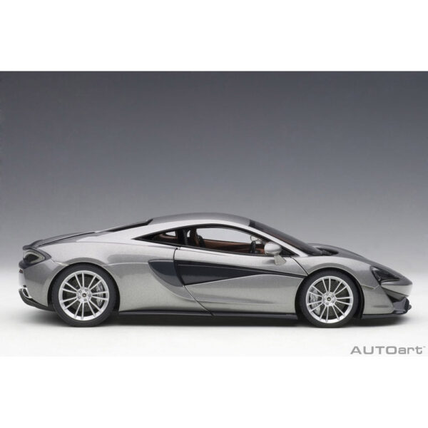 autoart - 1:18 mclaren 570s (blade silver)