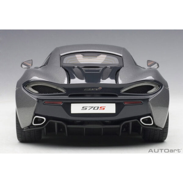 autoart - 1:18 mclaren 570s (blade silver)