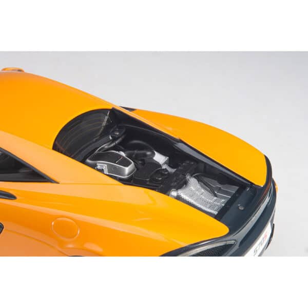 autoart - 1:18 mclaren 570s (mclaren orange)