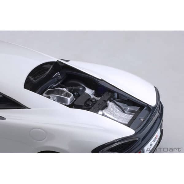 autoart - 1:18 mclaren 570s (white)