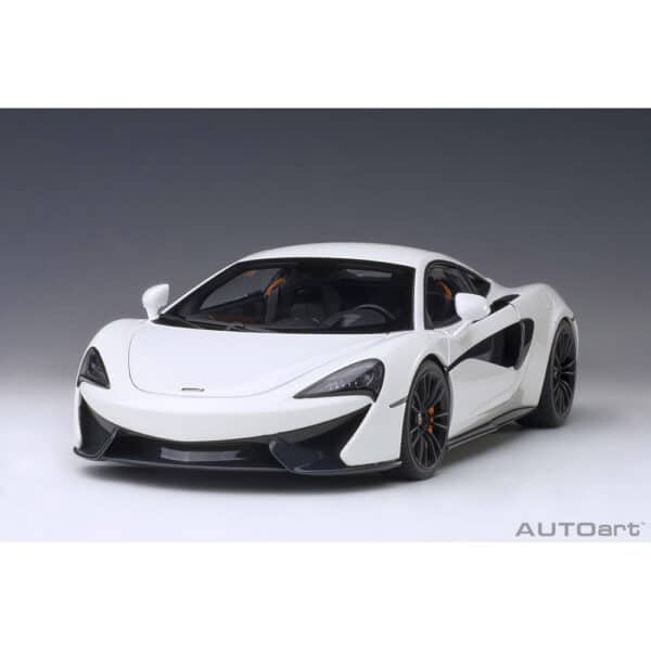 autoart - 1:18 mclaren 570s (white)