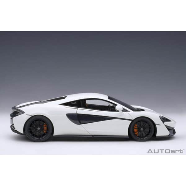 autoart - 1:18 mclaren 570s (white)