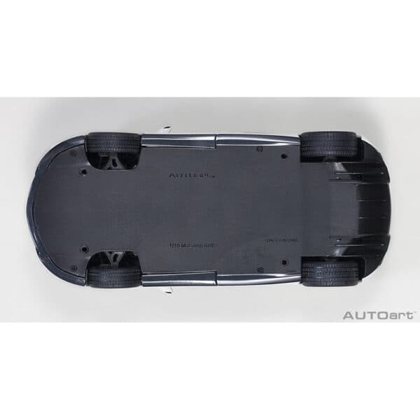 autoart - 1:18 mclaren 570s (white)