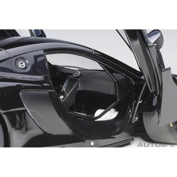 autoart - 1:18 mclaren 650s gt3 plain body version (black)