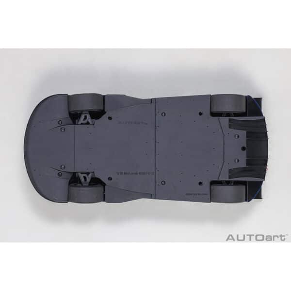 autoart - 1:18 mclaren 650s gt3 plain body version (blue metallic)