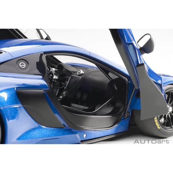 autoart - 1:18 mclaren 650s gt3 plain body version (blue metallic)