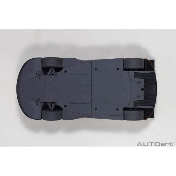 autoart - 1:18 mclaren 650s gt3 plain body version (volcano orange)