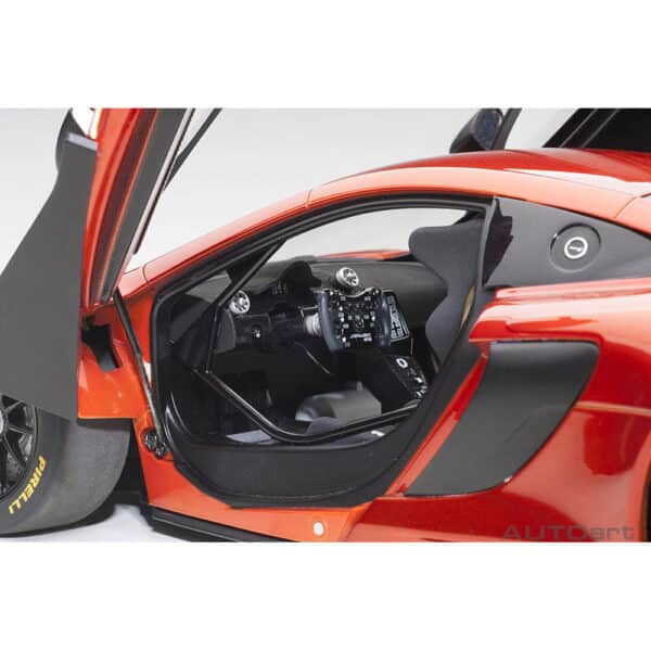 autoart - 1:18 mclaren 650s gt3 plain body version (volcano orange)