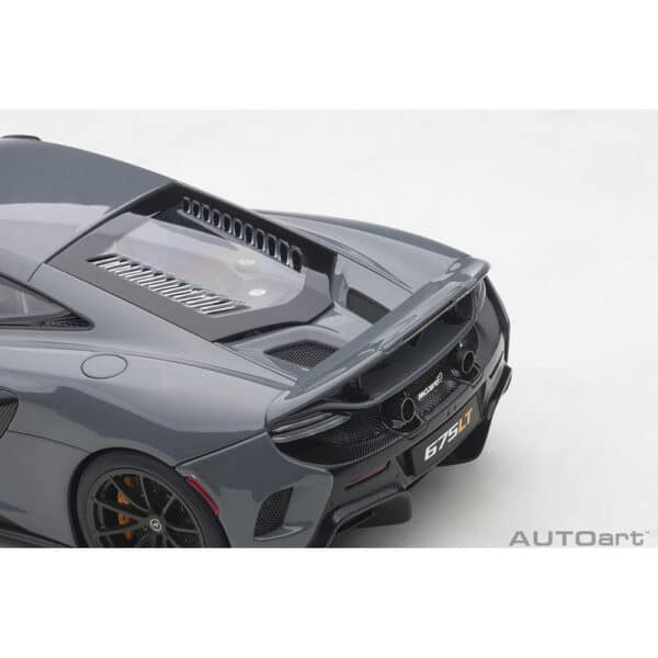 autoart - 1:18 mclaren 675lt (chicane grey)