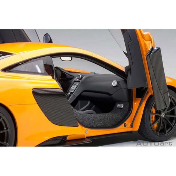 autoart - 1:18 mclaren 675lt (mclaren orange)