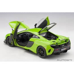 autoart - 1:18 mclaren 675lt (napier green)