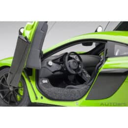 autoart - 1:18 mclaren 675lt (napier green)