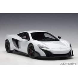 autoart - 1:18 mclaren 675lt (silica white)