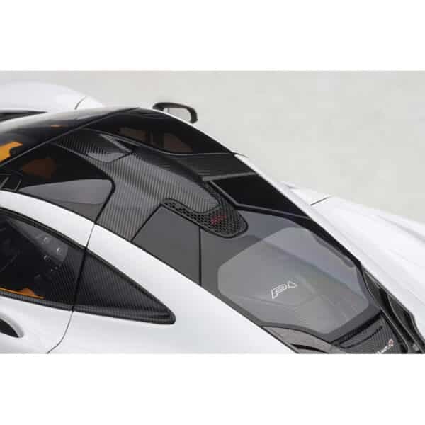 autoart - 1:18 mclaren p1 (alaskan diamond white with orange accents)