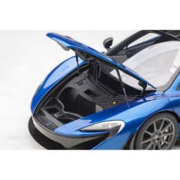 autoart - 1:18 mclaren p1 (azure blue)
