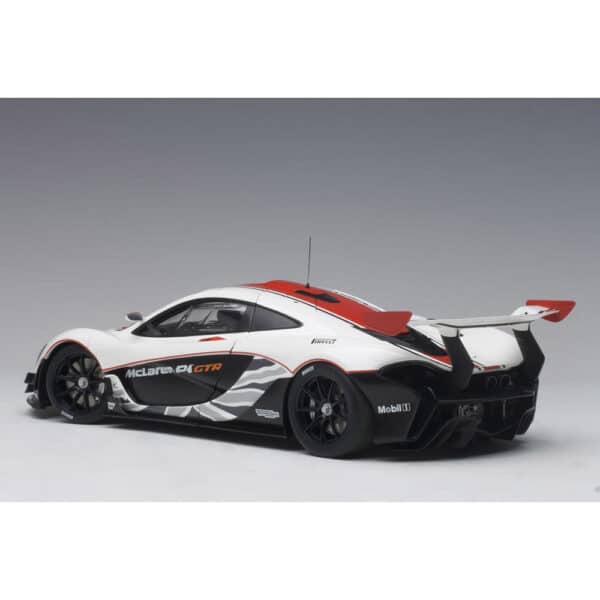 autoart - 1:18 mclaren p1 gtr (white)