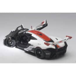 autoart - 1:18 mclaren p1 gtr (white)