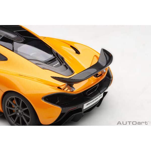 autoart - 1:18 mclaren p1 (papaya spark)