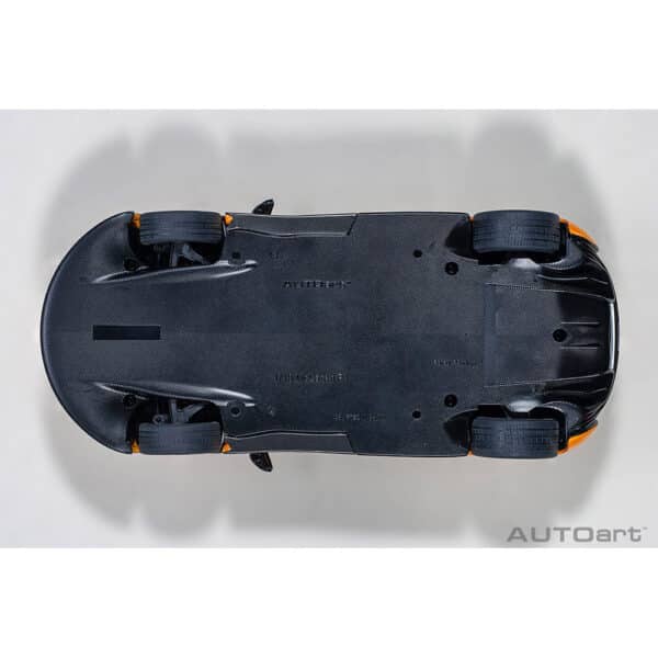 autoart - 1:18 mclaren p1 (papaya spark)