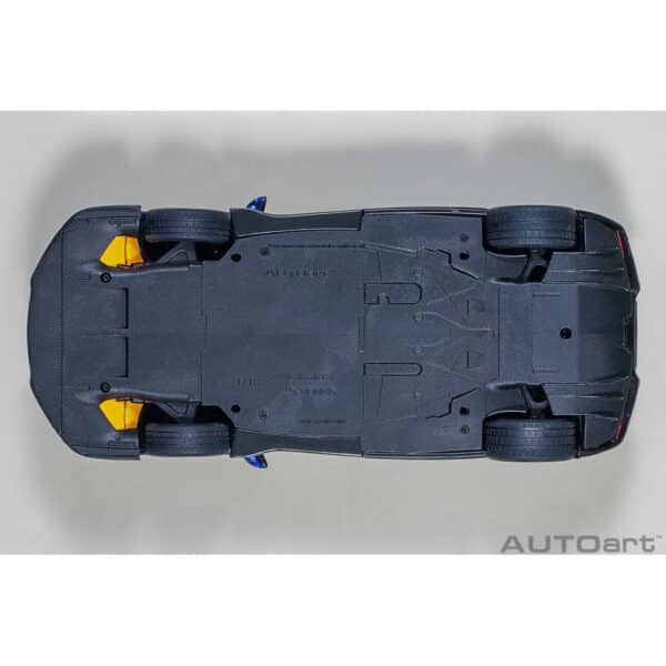 autoart - 1:18 mclaren senna (trophy kyanos)