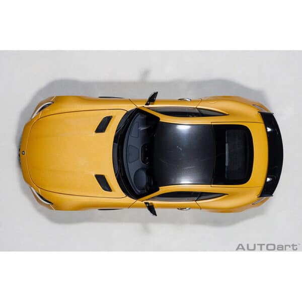 autoart - 1:18 mercedes-amg gt r (amg solarbeam)