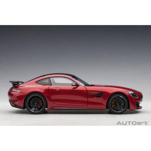 autoart - 1:18 mercedes-amg gt r (designo cardinal red metallic)