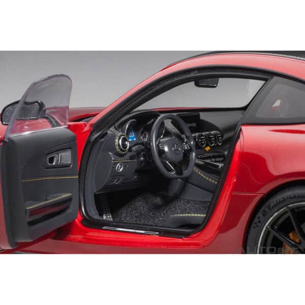 autoart - 1:18 mercedes-amg gt r (designo cardinal red metallic)