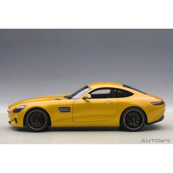 autoart - 1:18 mercedes-amg gt s (amg solarbeam)