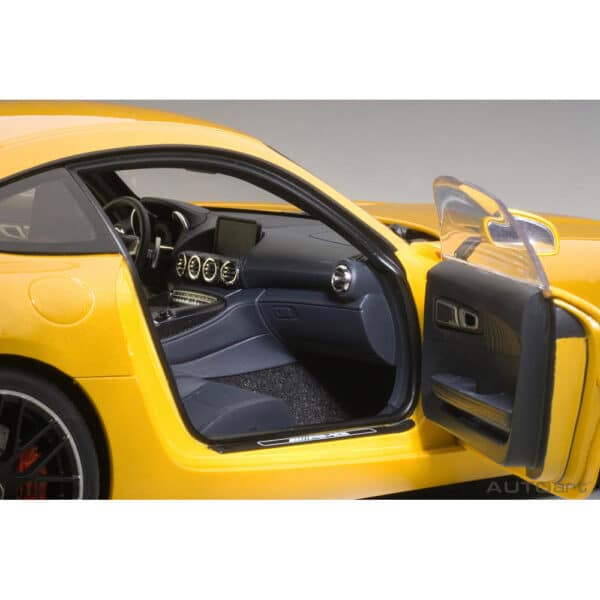 autoart - 1:18 mercedes-amg gt s (amg solarbeam)