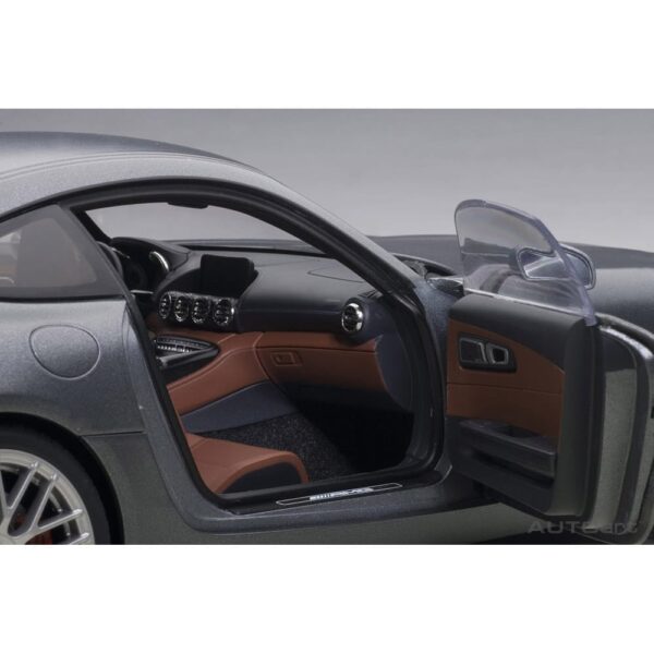 AUTOart - 1:18 Mercedes-AMG GT S (Designo Selenite Grey Magno) 25 autoart - 1:18 mercedes-amg gt s (designo selenite grey magno)