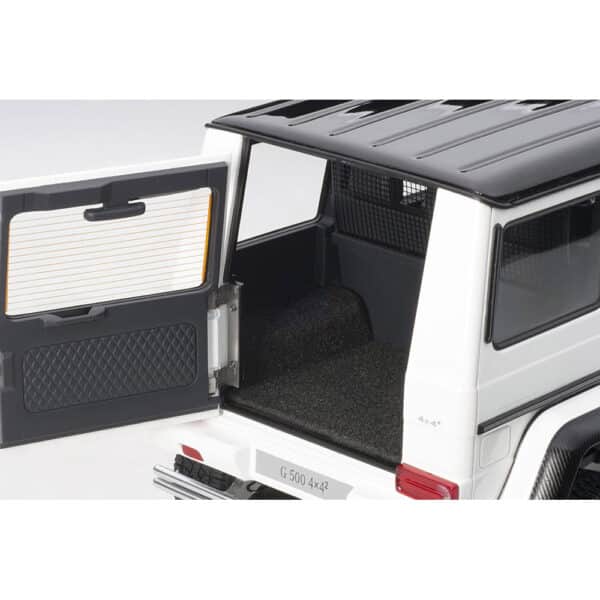 autoart - 1:18 mercedes-benz g500 4?4? (white)