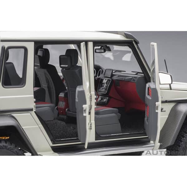 autoart - 1:18 mercedes-benz g63 amg 6x6 (designo diamond white)