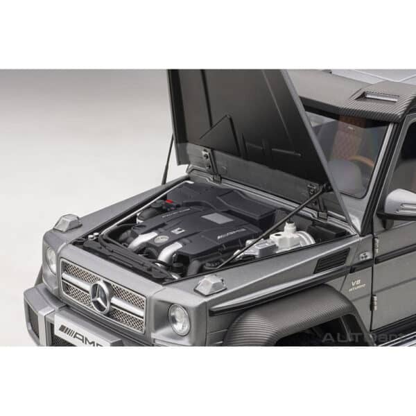 autoart - 1:18 mercedes-benz g63 amg 6?6 (designo platinum magno)