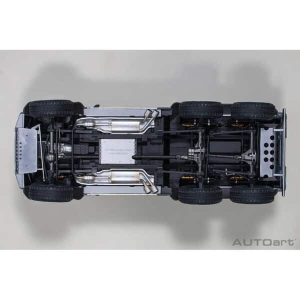 autoart - 1:18 mercedes-benz g63 amg 6?6 (designo platinum magno)
