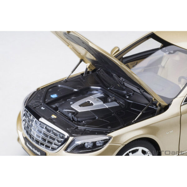 autoart - 1:18 mercedes-maybach s-klasse s600 pullman (gold)