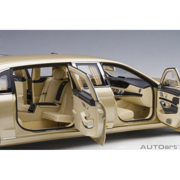 autoart - 1:18 mercedes-maybach s-klasse s600 pullman (gold)