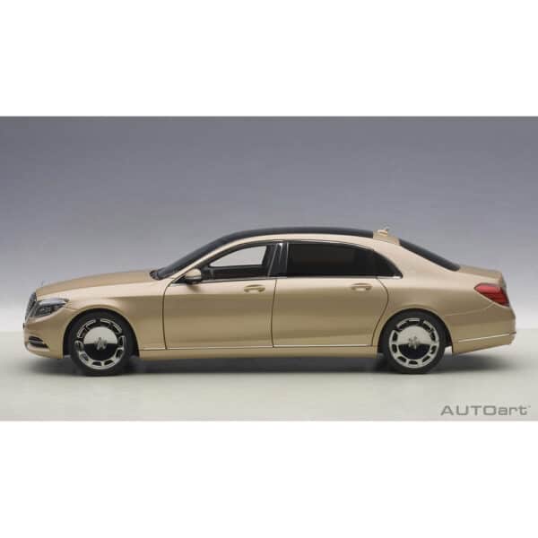 autoart - 1:18 mercedes-maybach s-klasse s600 (swb) (champagne gold)
