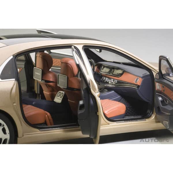 autoart - 1:18 mercedes-maybach s-klasse s600 (swb) (champagne gold)