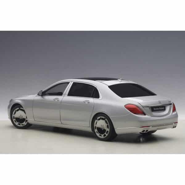 autoart - 1:18 mercedes-maybach s-klasse s600 (swb) (silver)